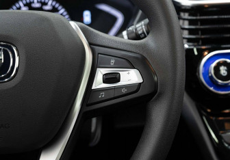 Подержанный автомобиль Changan Alsvin 2023 года (14 фото)