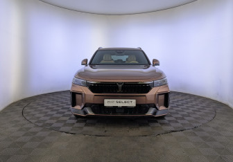 Подержанный автомобиль Voyah Free 2025 года (2 фото)