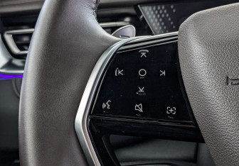 Подержанный автомобиль Wey 05 2023 года (28 фото)