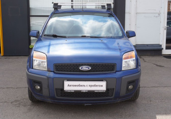 Подержанный автомобиль Ford Fusion 2008 года (2 фото)