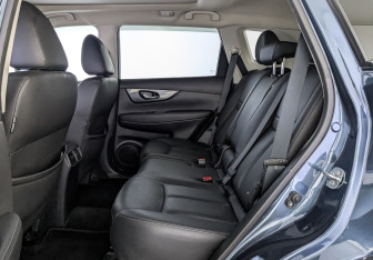 Подержанный автомобиль Nissan X-Trail 2017 года (18 фото)