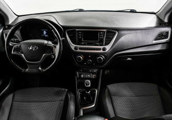 Подержанный автомобиль Hyundai Solaris Sedan 2018 года (7 фото)