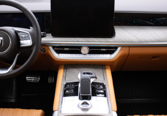 Подержанный автомобиль Tank 500 2023 года (14 фото)