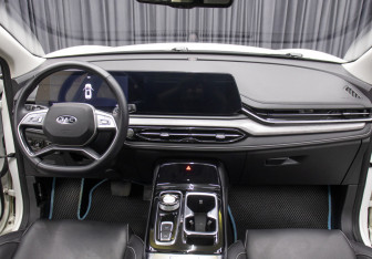 Подержанный автомобиль JAC JS6 2023 года (14 фото)