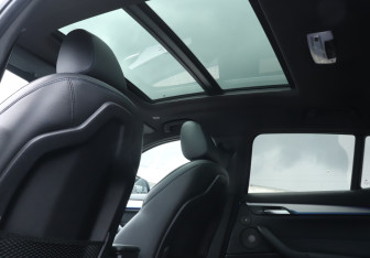 Подержанный автомобиль BMW X2 2018 года (22 фото)