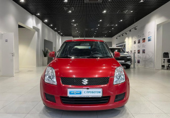 Подержанный автомобиль Suzuki Swift Hatchback 2008 года (2 фото)