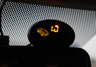 Подержанный автомобиль Renault Sandero 2013 года (15 фото)