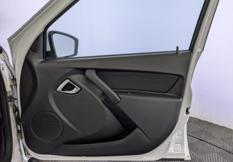 Подержанный автомобиль LADA (ВАЗ) Granta Sedan 2022 года (25 фото)