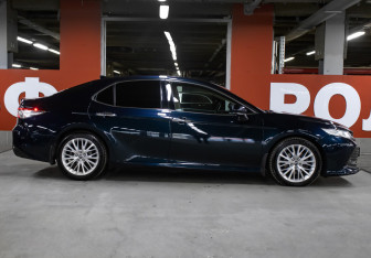 Подержанный автомобиль Toyota Camry Sedan 2018 года (4 фото)