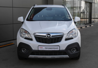 Подержанный автомобиль Opel Mokka 2014 года (2 фото)