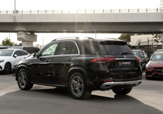 Подержанный автомобиль Mercedes-Benz GLE 2019 года (7 фото)