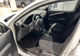 Подержанный автомобиль Nissan Almera Sedan 2017 года (5 фото)