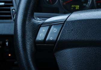 Подержанный автомобиль Volvo XC90 2004 года (18 фото)