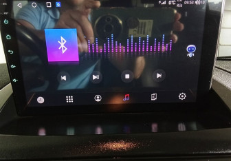 Подержанный автомобиль BMW X3 2007 года (13 фото)