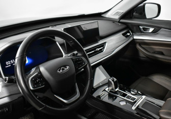 Подержанный автомобиль Chery Tiggo 8 Pro 2022 года (10 фото)