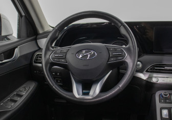 Подержанный автомобиль Hyundai Palisade 2019 года (16 фото)