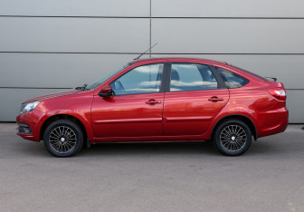 Подержанный автомобиль LADA (ВАЗ) Granta Liftback 2021 года (8 фото)