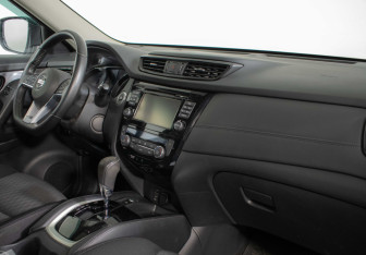 Подержанный автомобиль Nissan X-Trail 2019 года (9 фото)