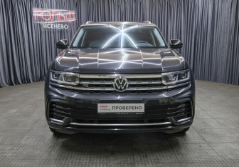 Подержанный автомобиль Volkswagen Teramont 2021 года (2 фото)