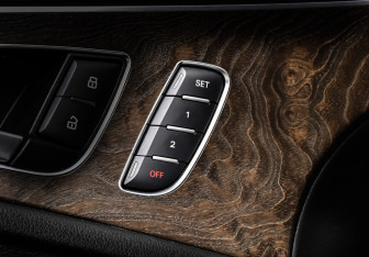 Подержанный автомобиль Audi A6 Sedan 2012 года (18 фото)