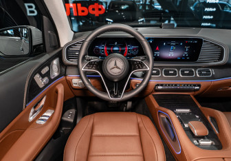 Новый Mercedes-Benz GLE 2025 (12 фото)