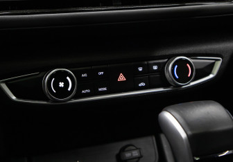 Подержанный автомобиль BAIC U5 Plus 2023 года (18 фото)