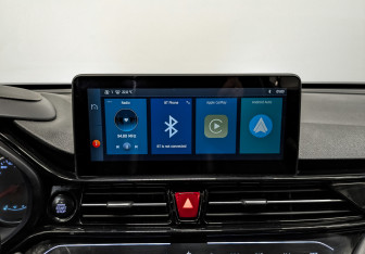 Подержанный автомобиль Москвич 3 2023 года (15 фото)