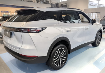 Новый Omoda C7 2025 (2 фото)