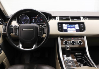 Подержанный автомобиль Land Rover Range Rover Sport 2014 года (8 фото)