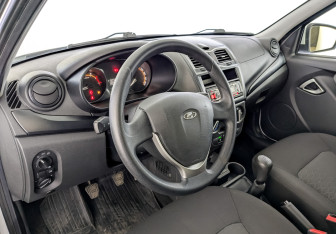 Подержанный автомобиль LADA (ВАЗ) Granta Sedan 2023 года (16 фото)