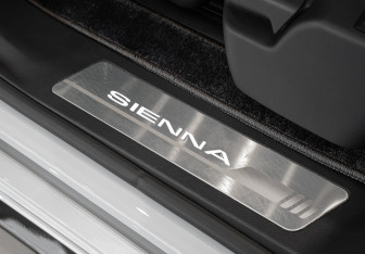 Новый Toyota Sienna 2024 (38 фото)