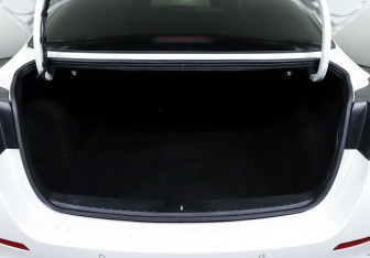 Подержанный автомобиль Kia Optima Sedan 2015 года (18 фото)