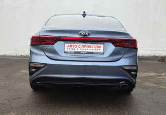 Подержанный автомобиль Kia Cerato Sedan 2018 года (6 фото)
