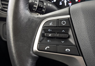 Подержанный автомобиль Hyundai Solaris Sedan 2021 года (27 фото)