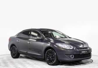 Подержанный автомобиль Renault Fluence 2012 года (3 фото)