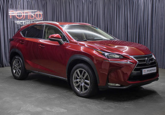 Подержанный автомобиль Lexus NX 2015 года (3 фото)