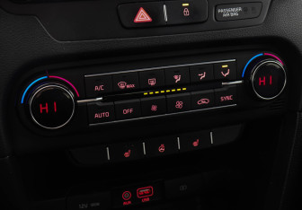 Подержанный автомобиль Kia Ceed Hatchback 2019 года (14 фото)