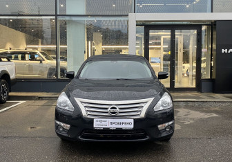 Подержанный автомобиль Nissan Teana 2014 года (2 фото)