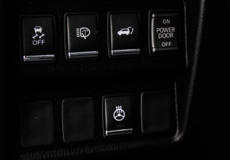 Подержанный автомобиль Infiniti QX60 2014 года (18 фото)