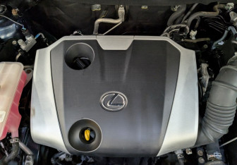 Подержанный автомобиль Lexus NX 2015 года (9 фото)