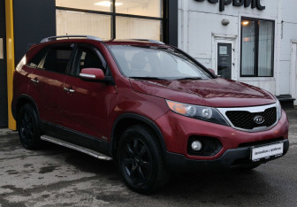 Подержанный автомобиль Kia Sorento 2009 года (3 фото)