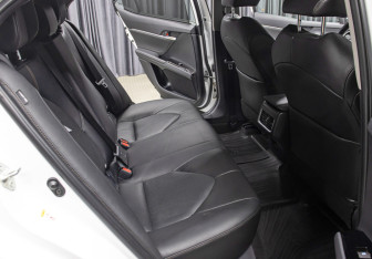 Подержанный автомобиль Toyota Camry Sedan 2018 года (11 фото)