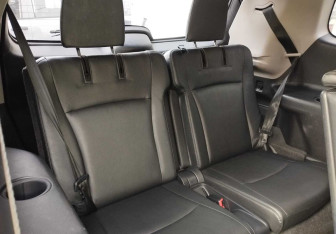 Подержанный автомобиль Toyota Highlander 2010 года (12 фото)