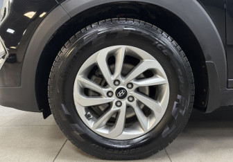 Подержанный автомобиль Hyundai Tucson 2017 года (9 фото)