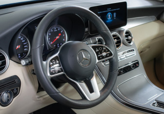 Подержанный автомобиль Mercedes-Benz GLC Coupe 2020 года (14 фото)