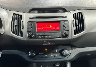 Подержанный автомобиль Kia Sportage 2014 года (14 фото)