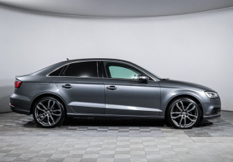 Подержанный автомобиль Audi A3 Sedan 2019 года (4 фото)
