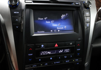 Подержанный автомобиль Toyota Camry Sedan 2014 года (19 фото)