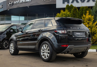 Подержанный автомобиль Land Rover Range Rover Evoque 2014 года (5 фото)
