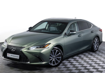 Подержанный автомобиль Lexus ES 2019 года (25 фото)